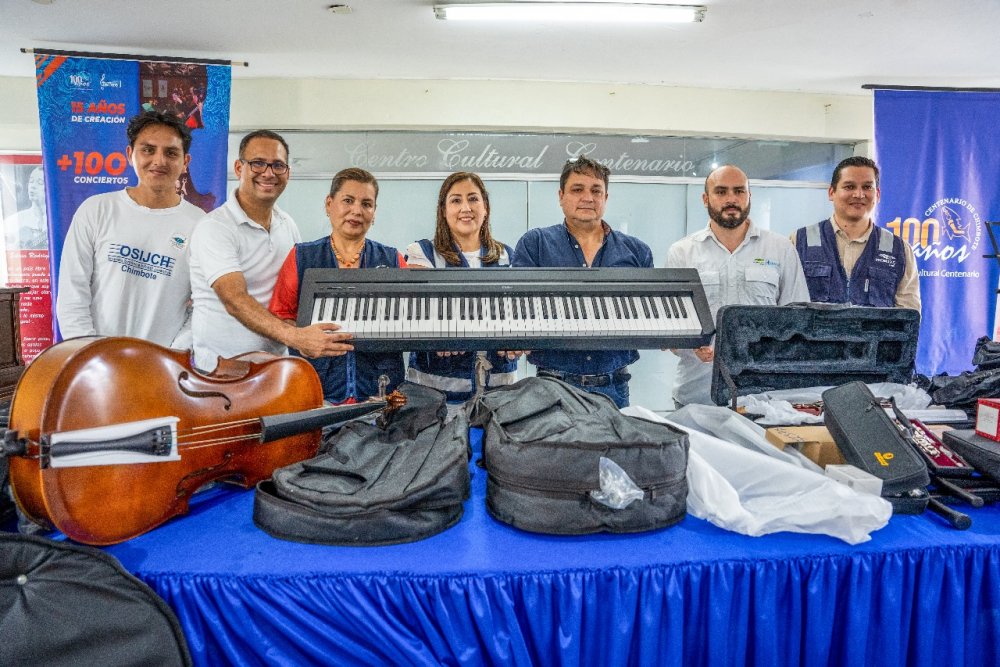 Quavii dona instrumentos1.jpeg