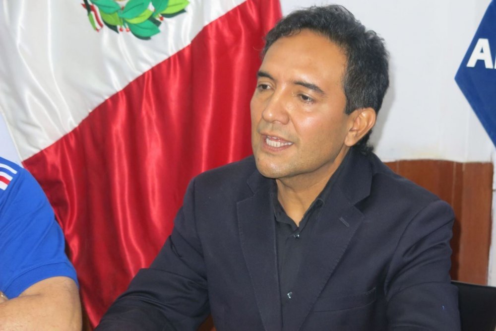 Ordenan captura de exalcalde de Nuevo Chimbote Valentín Bazán