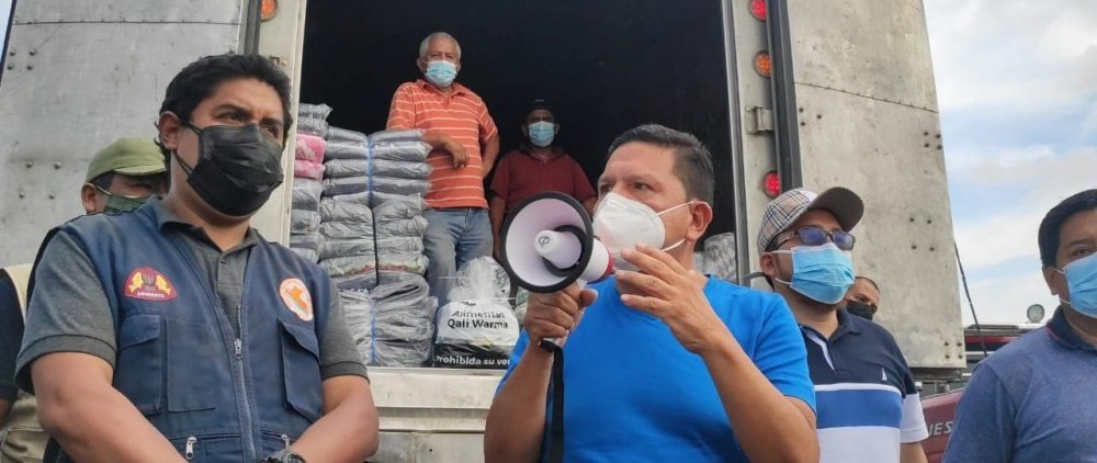 Chimbote: Alcalde llevó ayuda humanitaria a damnificados del incendio en el A.H. Nuevo Renacer