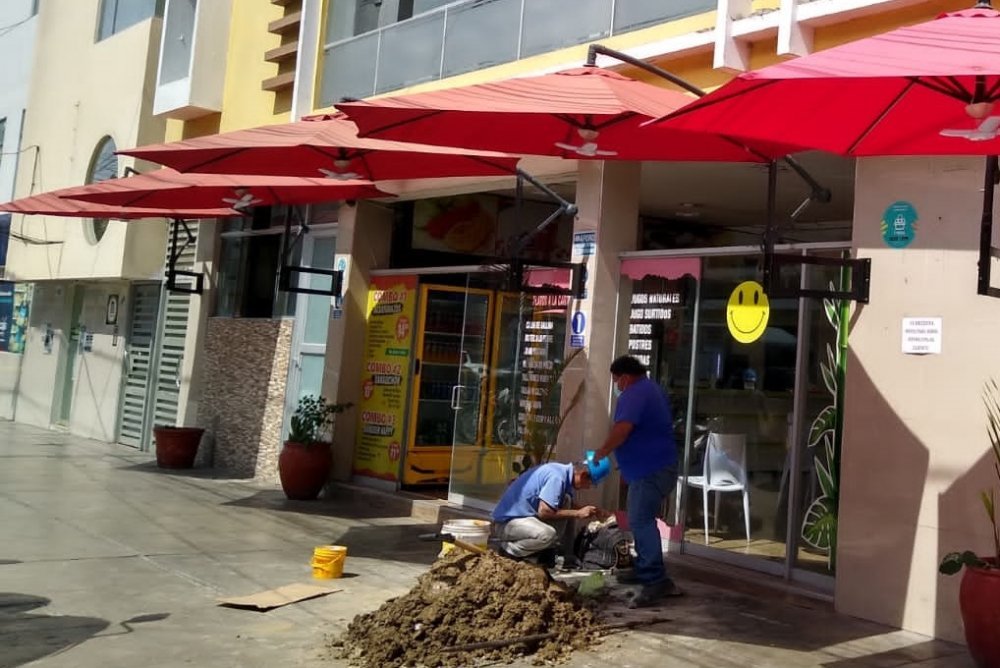 Ubican conexión ilegal de agua potable en conocido restaurant de Chimbote