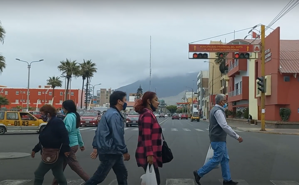 COVID-19: ¿Me contagiaré si no uso mascarilla en lugares abiertos?