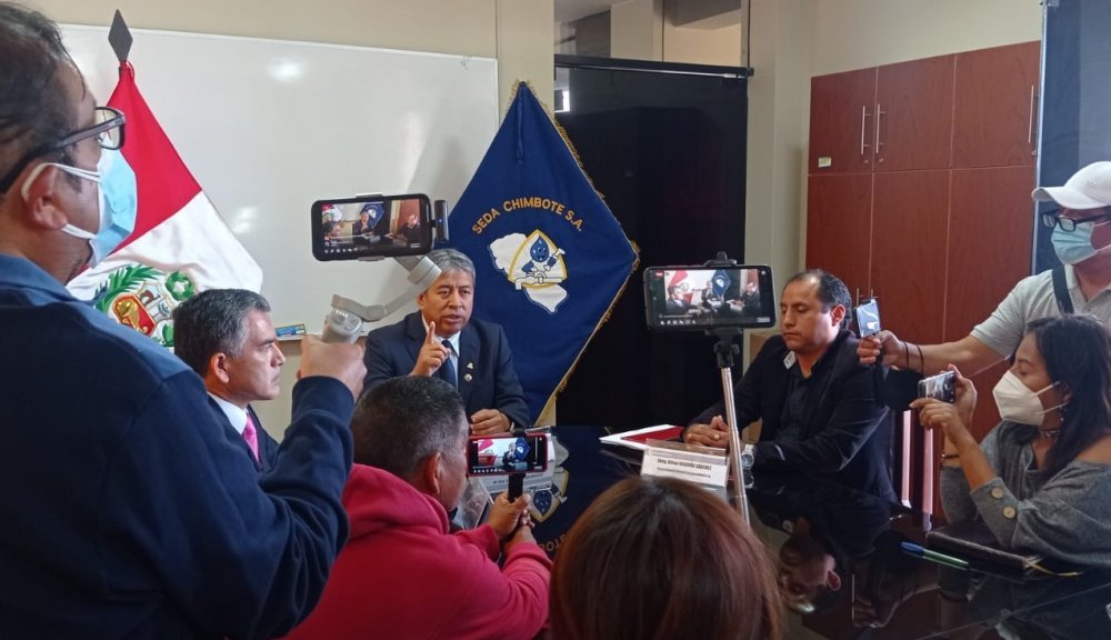 Sunarp formaliza la inscripción del Dr. Francisco León Cavero como gerente general de Sedachimbote