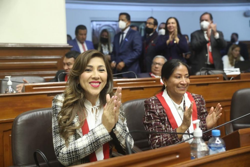 Lady Camones Soriano es elegida presidenta del Congreso