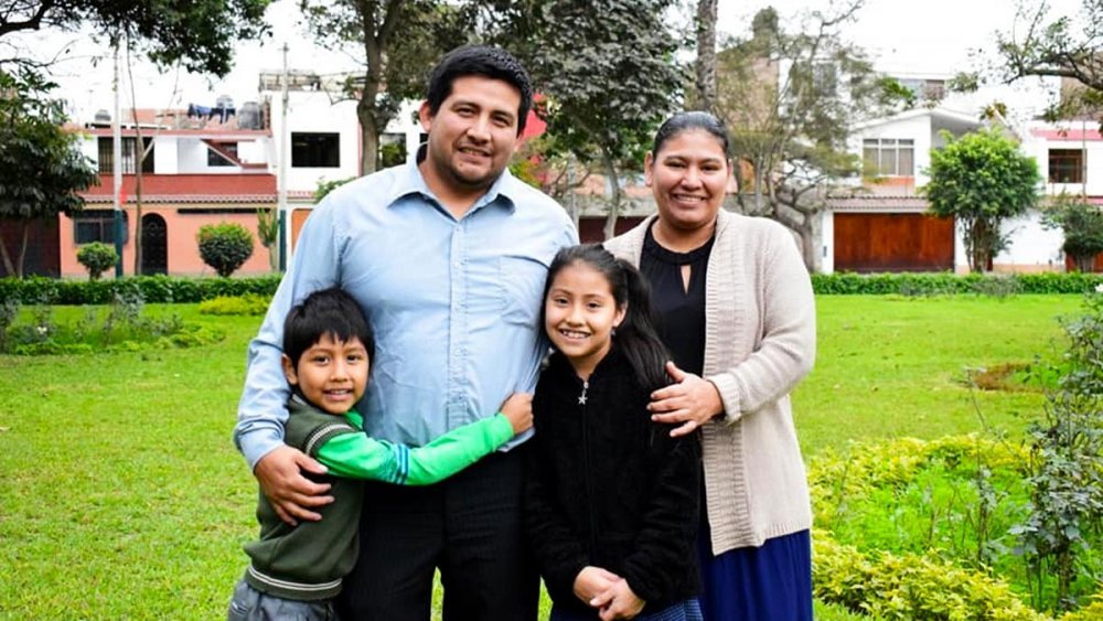 Familia Peruana.jpg