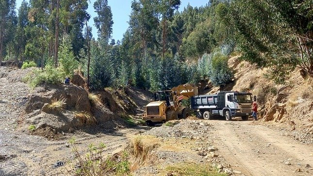 Huaraz: Maquinaria del Ministerio de Vivienda inició descolmatación de nuevo tramo del río Seco