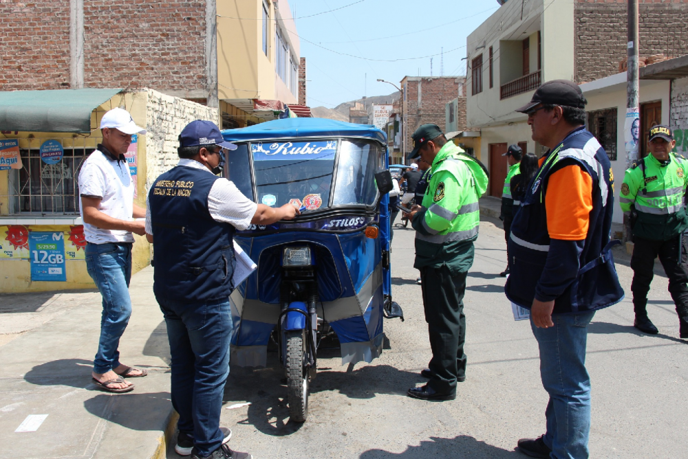 Mototaxistas fueron intervenidos por infringir seguridad vial en Coishco