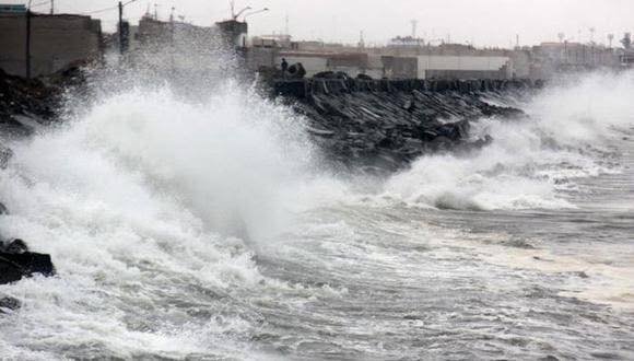 Alertan oleajes de ligera intensidad en litoral peruano