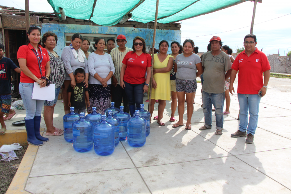 UCV llevó ayuda a damnificados por lluvias en Chimbote