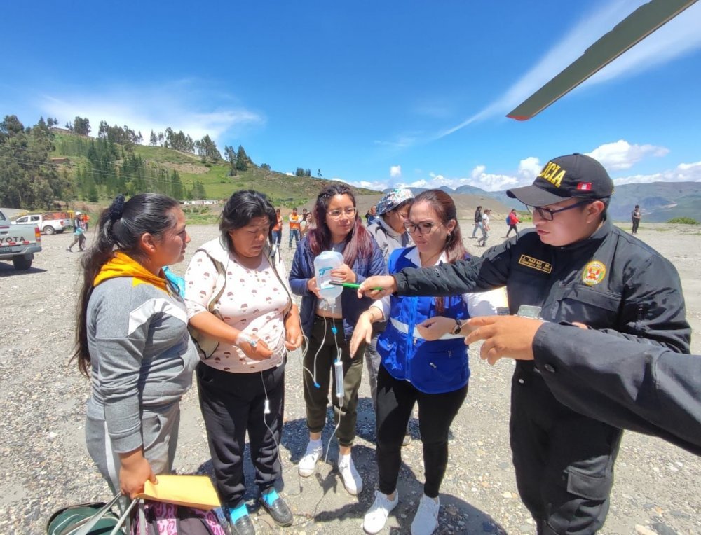 EsSalud traslada con éxito a dos gestantes de Pallasca hasta Chimbote pese a huaicos y lluvias