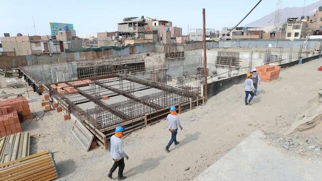 Contraloría advierte riesgos que retrasan último tramo de obra del hospital Progreso