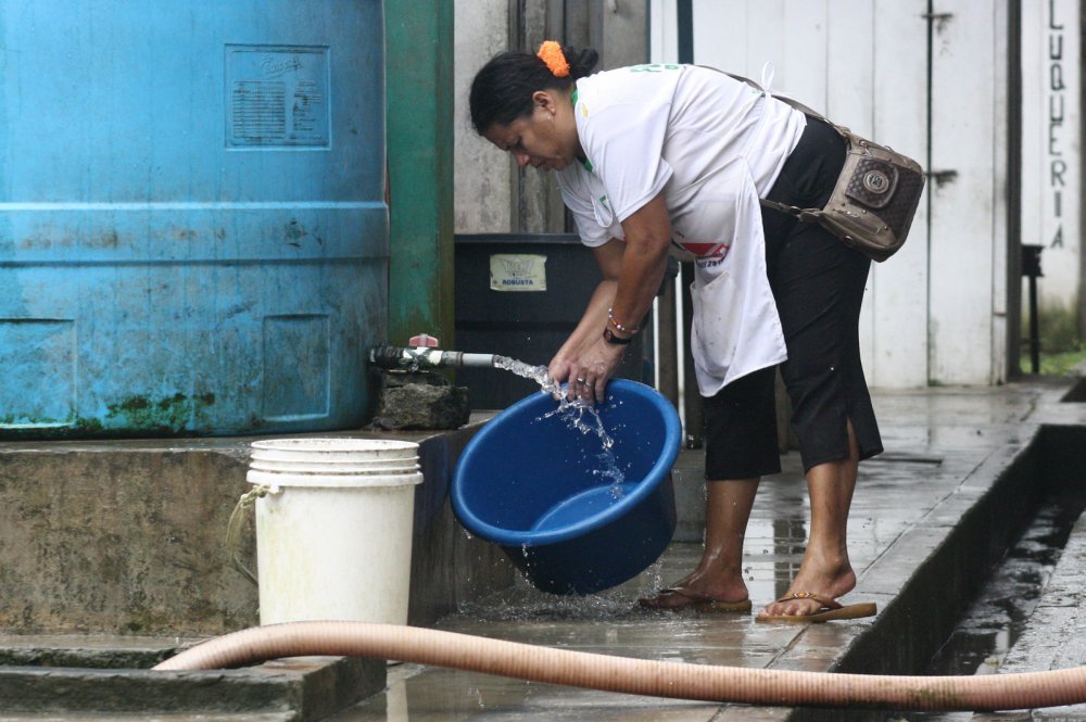 SUNASS: agua empozada propicia brotes de dengue