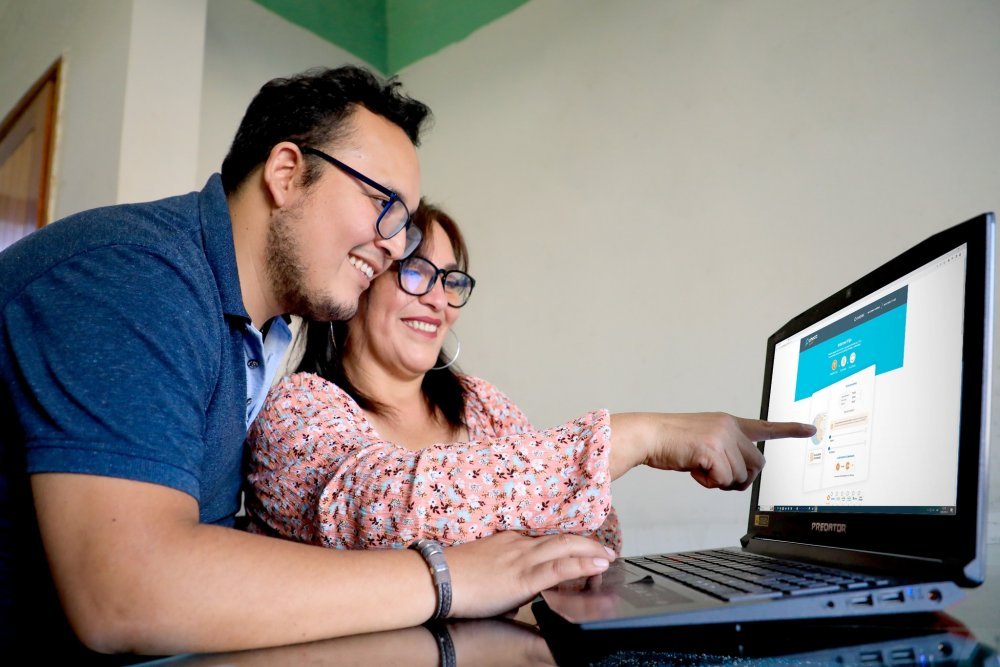 Día de la Madre: compara y elige el mejor plan de internet fijo o móvil para regalarle a mamá