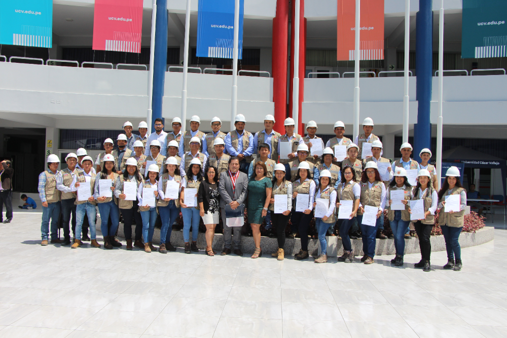 1265 estudiantes de la UCV Chimbote realizan prácticas preprofesionales en instituciones públicas y privadas