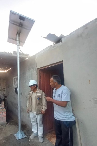 Huarmey: comunidades locales se benefician con paneles solares en sus hogares