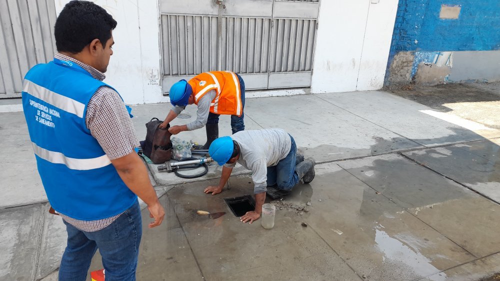 ¿Qué hacer ante problemas con el agua potable o alcantarillado que afecten a varias viviendas?