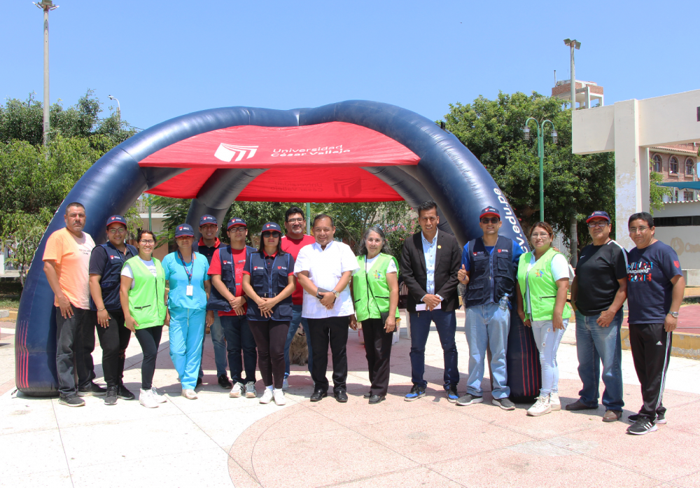 UCV Chimbote realizó campaña médica gratuita en la Urbanización Los Héroes