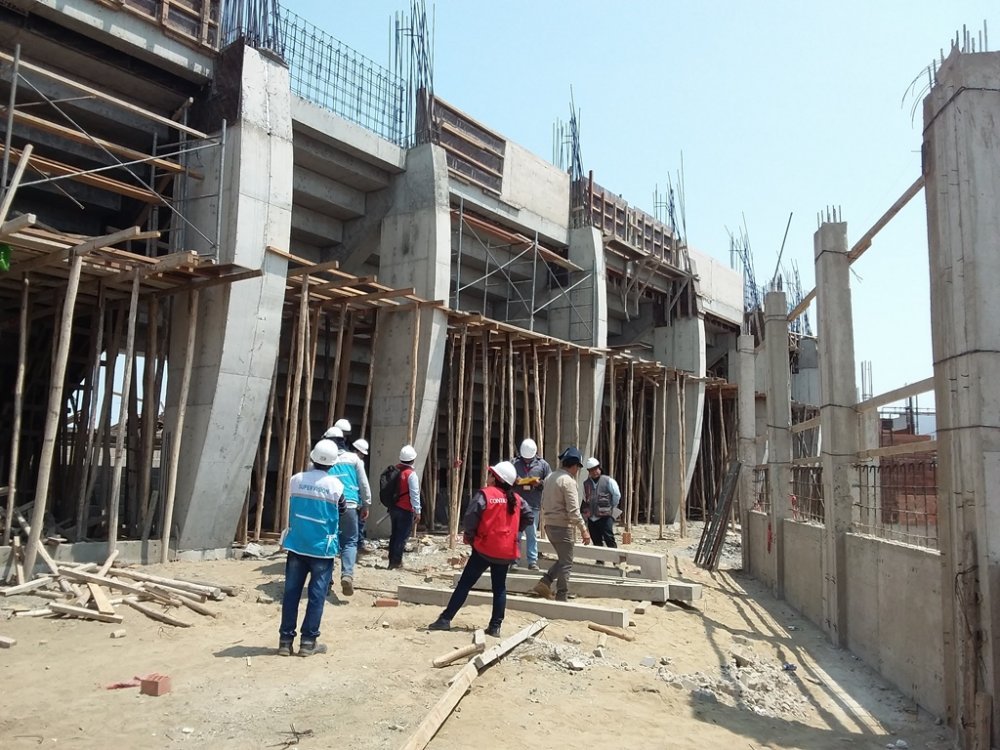 Obra de complejo deportivo en Chimbote presenta retraso e incumplimiento de expediente técnico