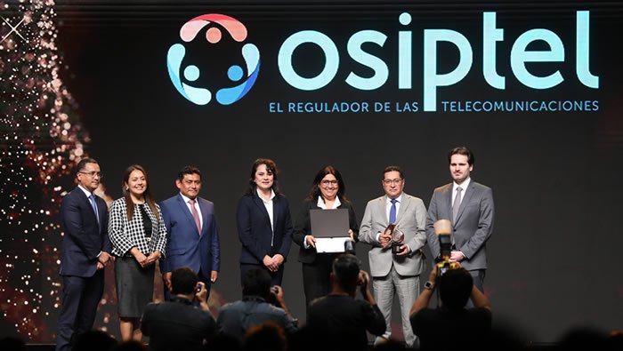 Osiptel ganó premio Creatividad Empresarial 2024 por implementar normativa que previenen los fraudes en la contratación del servicio público móvil