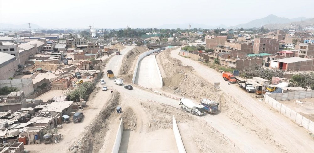 Contraloría alerta incertidumbre en culminación de obra para evitar inundaciones en quebrada Huaycoloro
