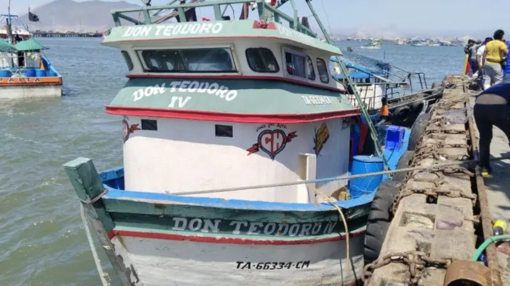 Capitanía de Puerto de Chimbote interviene embarcación pesquera con artes de pesca no permitidas