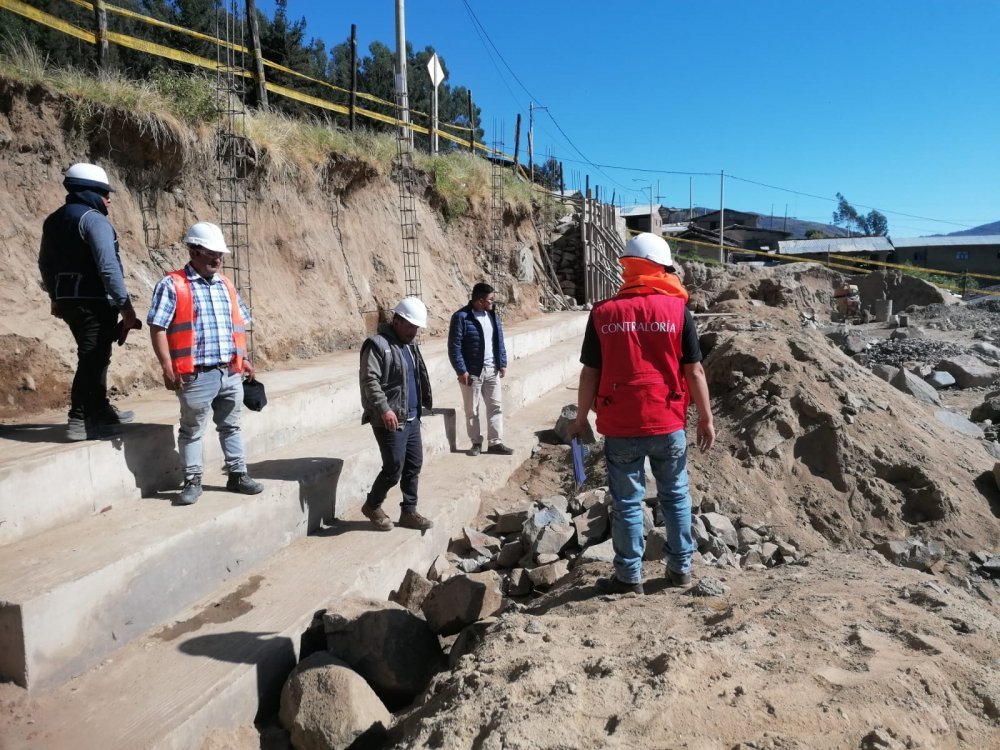 Contraloría advierte incumplimiento del expediente técnico para construcción de losa deportiva en caserío de Pallasca