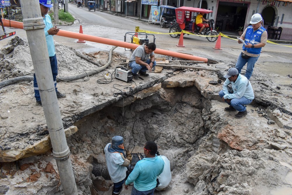“Ojos a la obra”: ciudadanos podrán alertar a Sunass cuando empresas de agua dejen veredas o pistas sin reparar