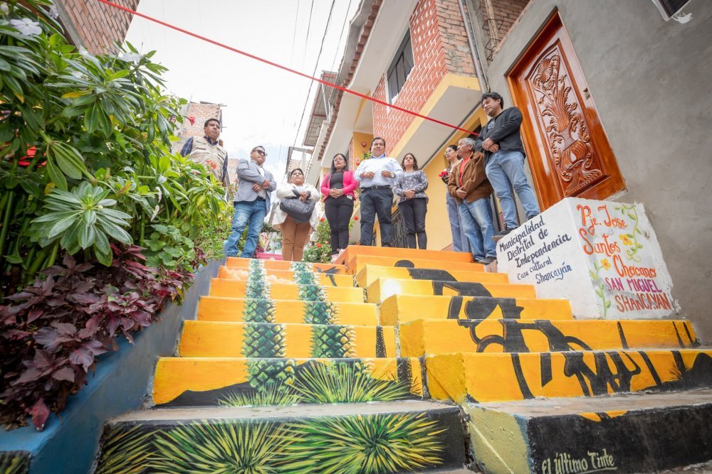 Inauguran escaleras artisticas que rinden homenaje a la cultura ancashina