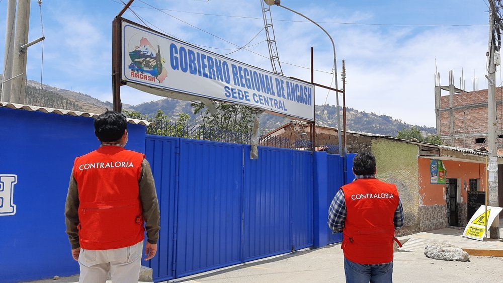 Contraloría alerta que diez gobiernos regionales no destinan recursos suficientes para que fiscalicen su gestión